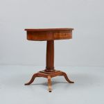 1154 3176 PEDESTAL TABLE